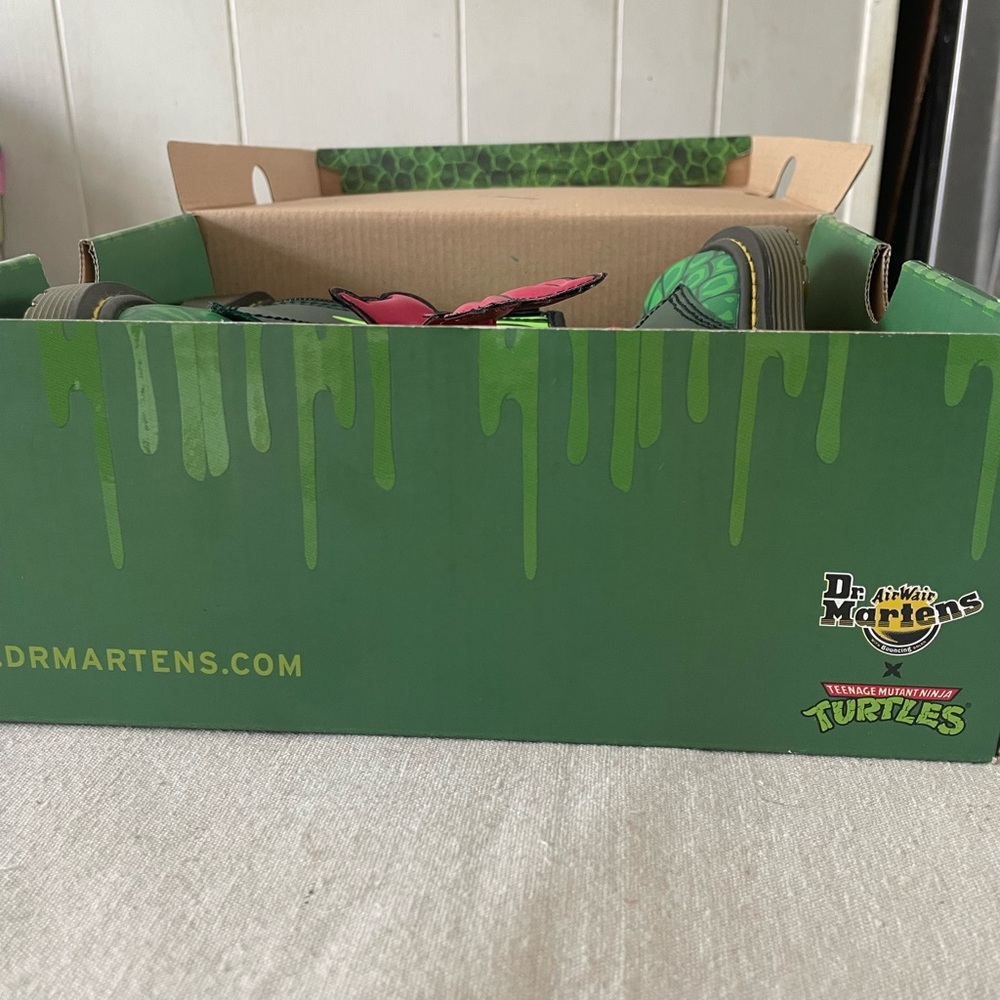 Doc Dr Martens Air Wair Boots Teenage Mutant Ninja Turtle TMNT KIDS 13 Raphael - Picture 4 of 16